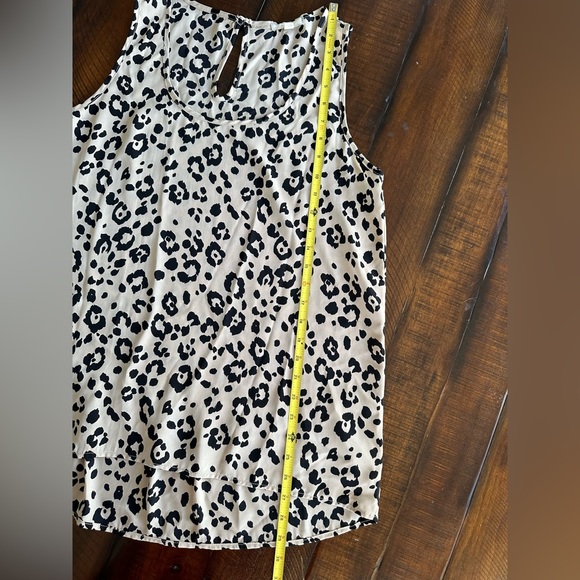 Pleione Animal Print High/Low Flowy Tank Top Size Medium - Picture 13 of 16